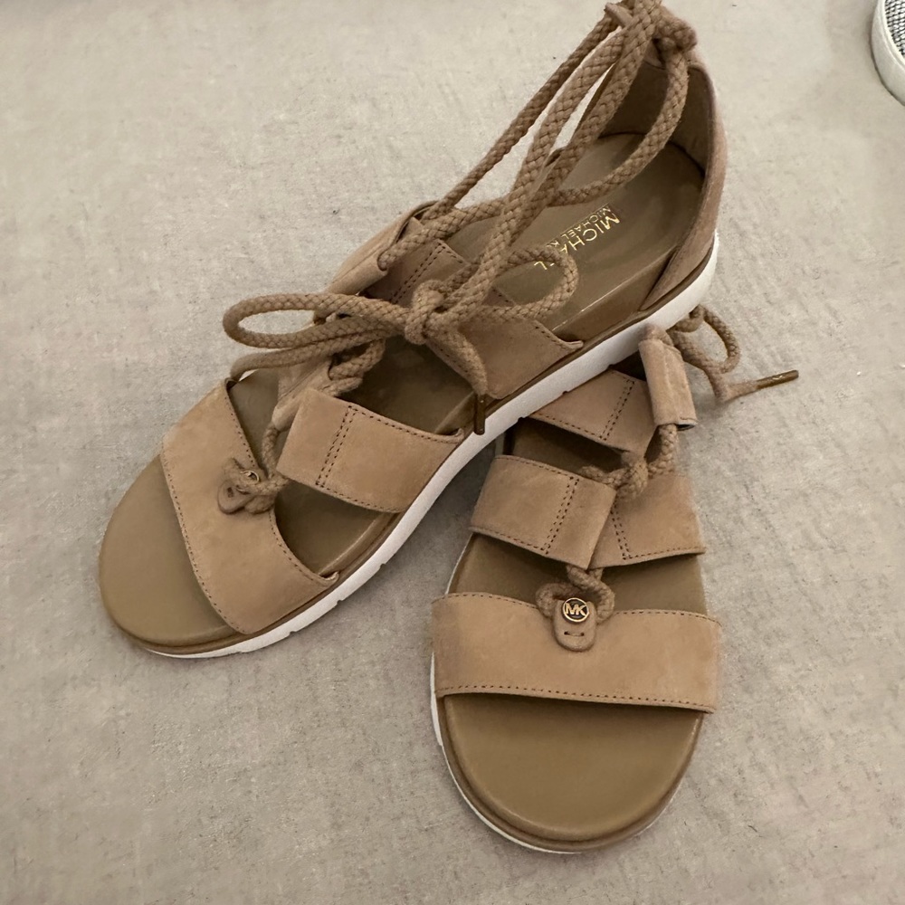 Michael Michael Sandals